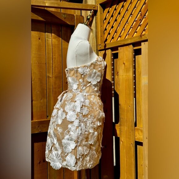 🆕 BRONX & BANCO 🧿 NWOT Jasmine Maraya White Mini Dress - Sz L / US 8 - Picture 10 of 16